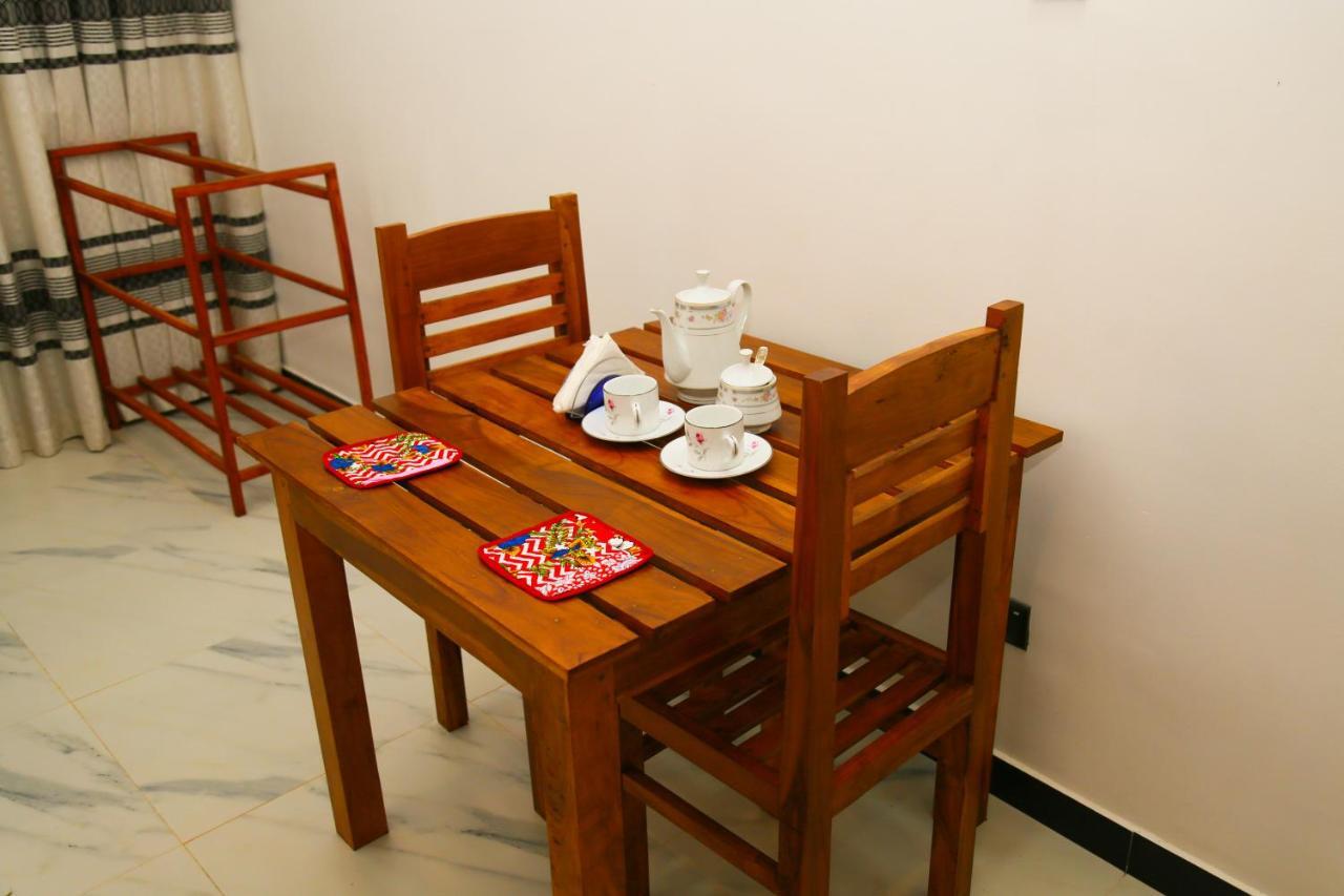 Verona D' Oro Dikwella Luaran gambar